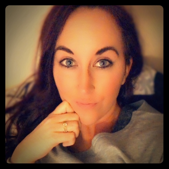 Meet your Posher, Randi - Picture 1 of 1